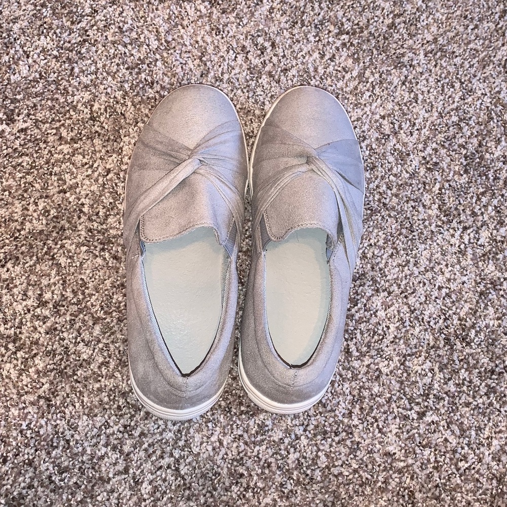 Gray Slip-on Top-knot Shoes